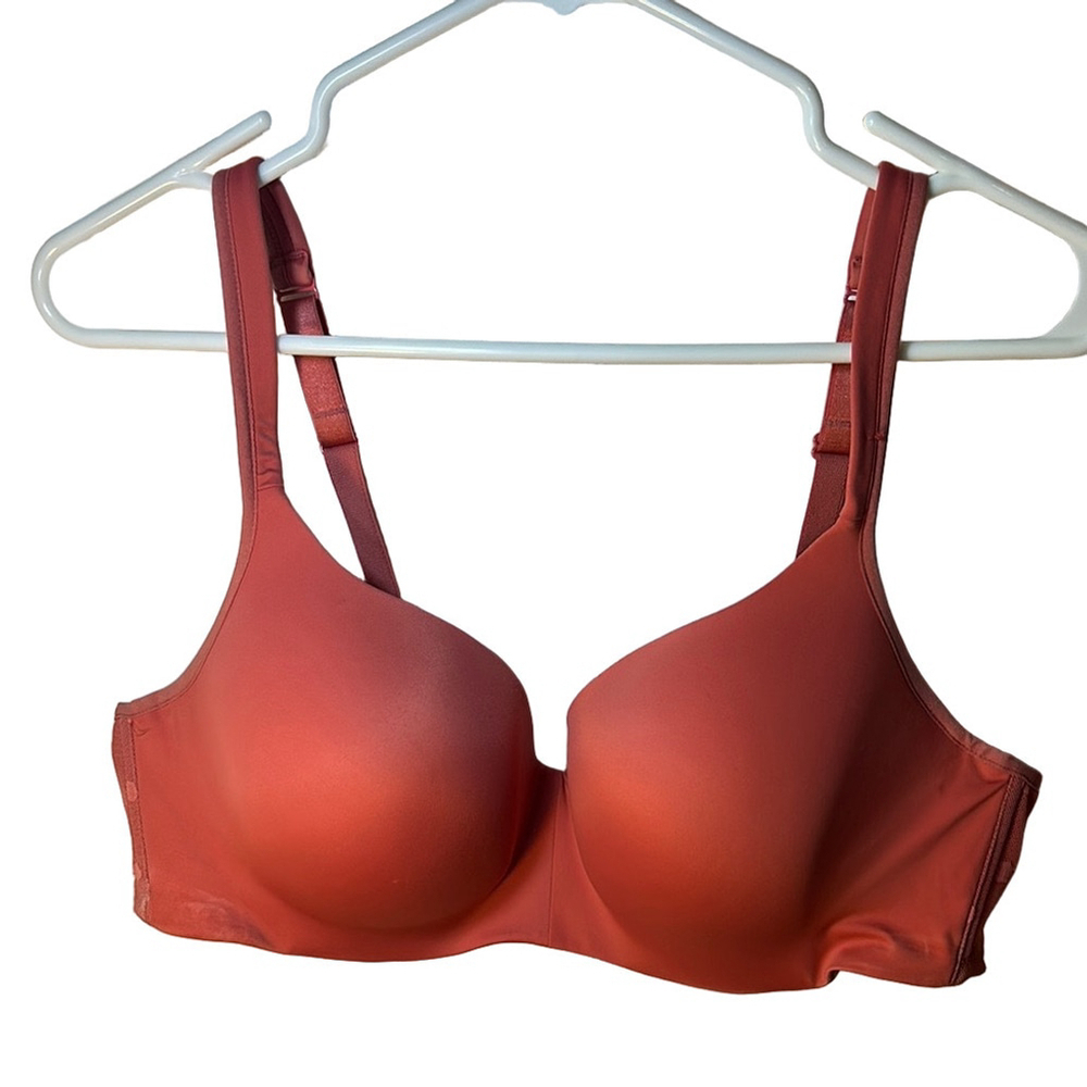 Deesse Pennington’s, orange padded wired bra with polkadot design size 40 D